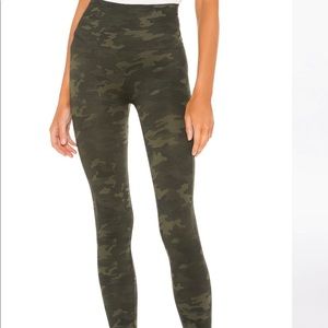 Spanx Look at Me Now Leggings size XL